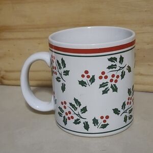 Festive Holly MugVintage Christmas Holly Berry Ceramic Coffee Tea Mug Holiday De